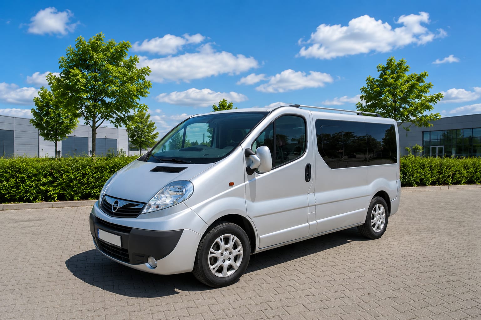 GRUPPE · KLEINBUS